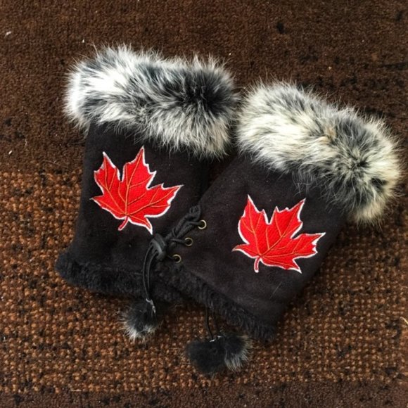 Fingerless Gloves - Picture 1 of 3